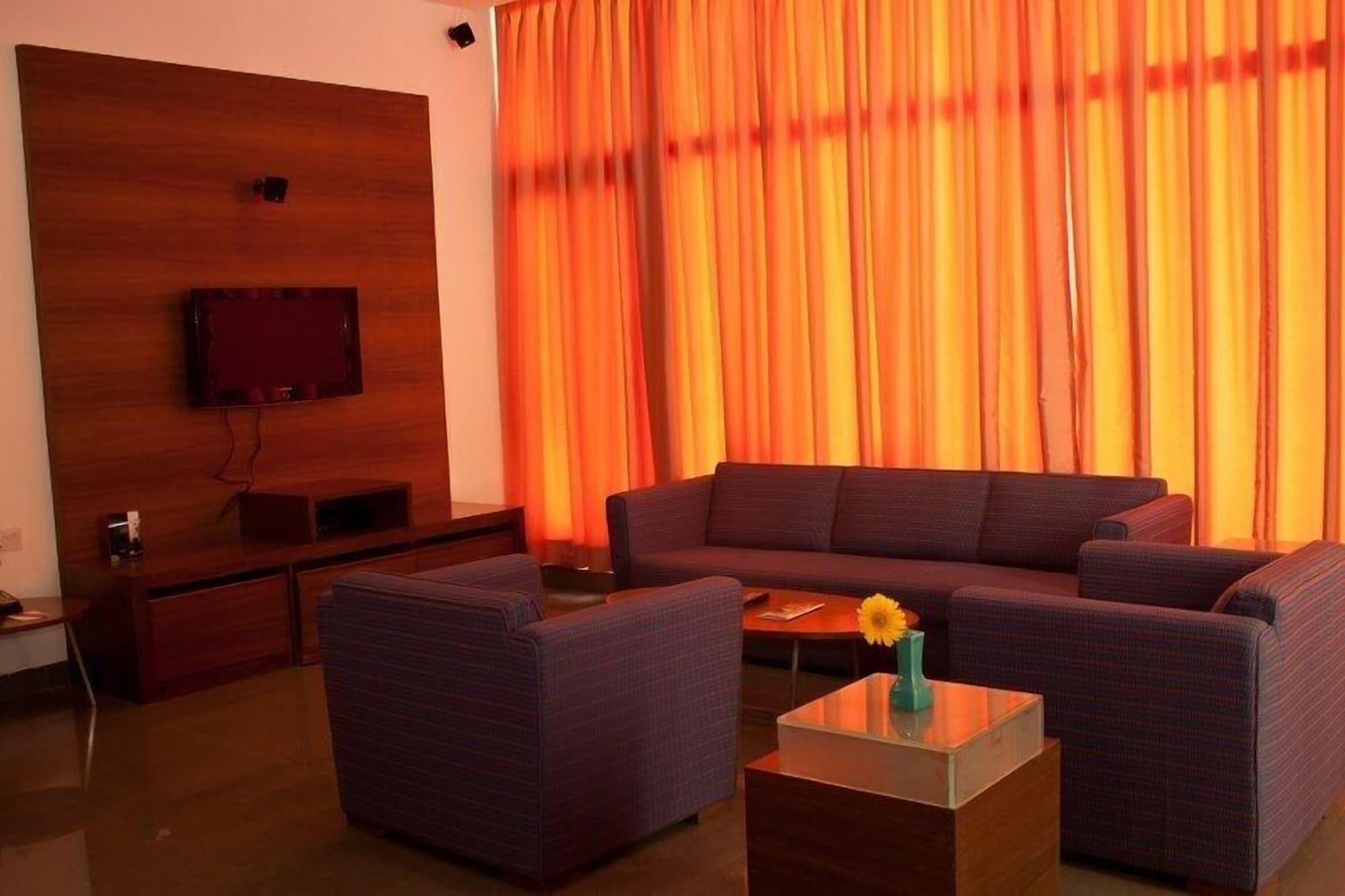 Hotel Parc Estique Pune Dış mekan fotoğraf