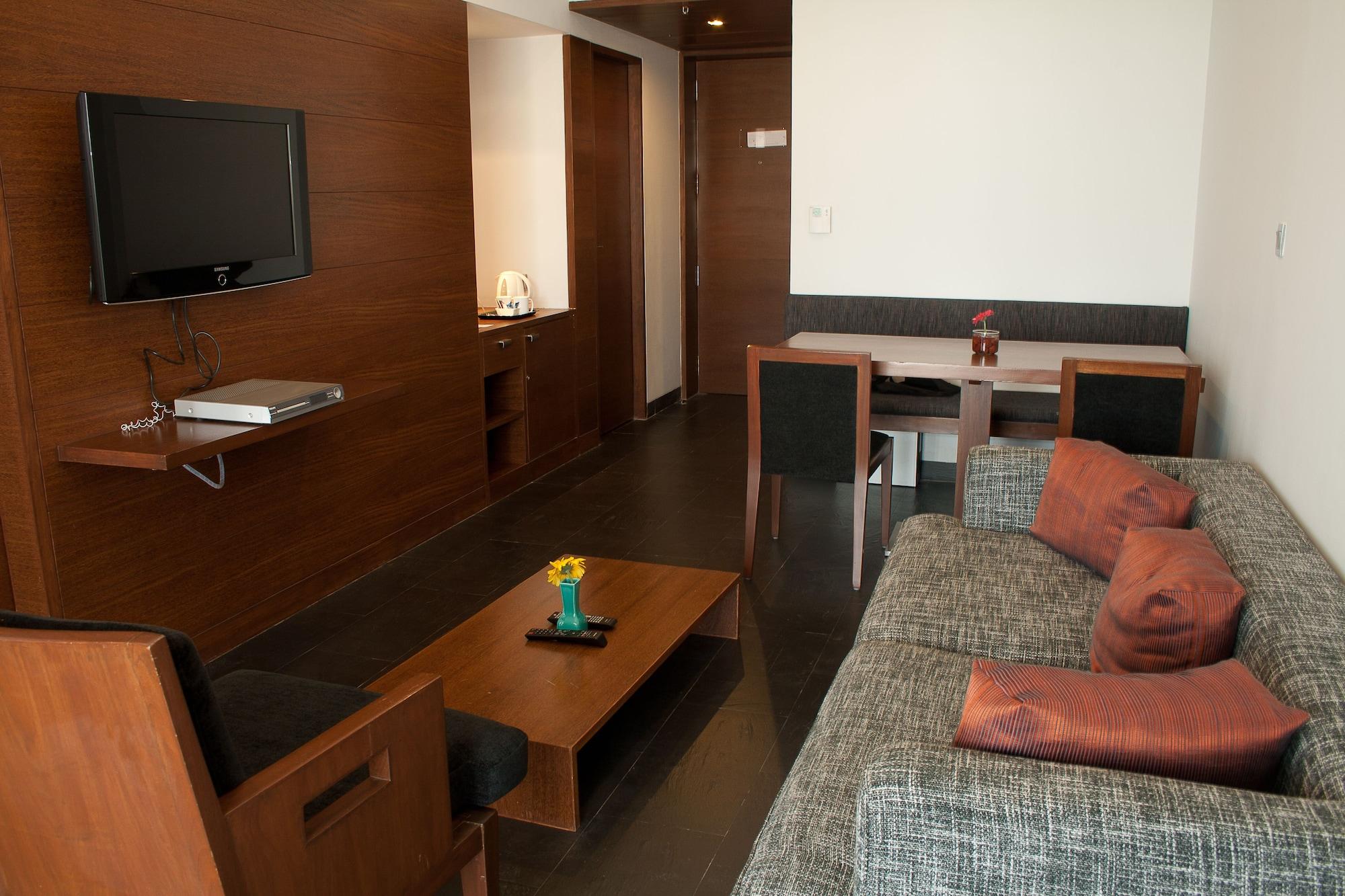 Hotel Parc Estique Pune Dış mekan fotoğraf