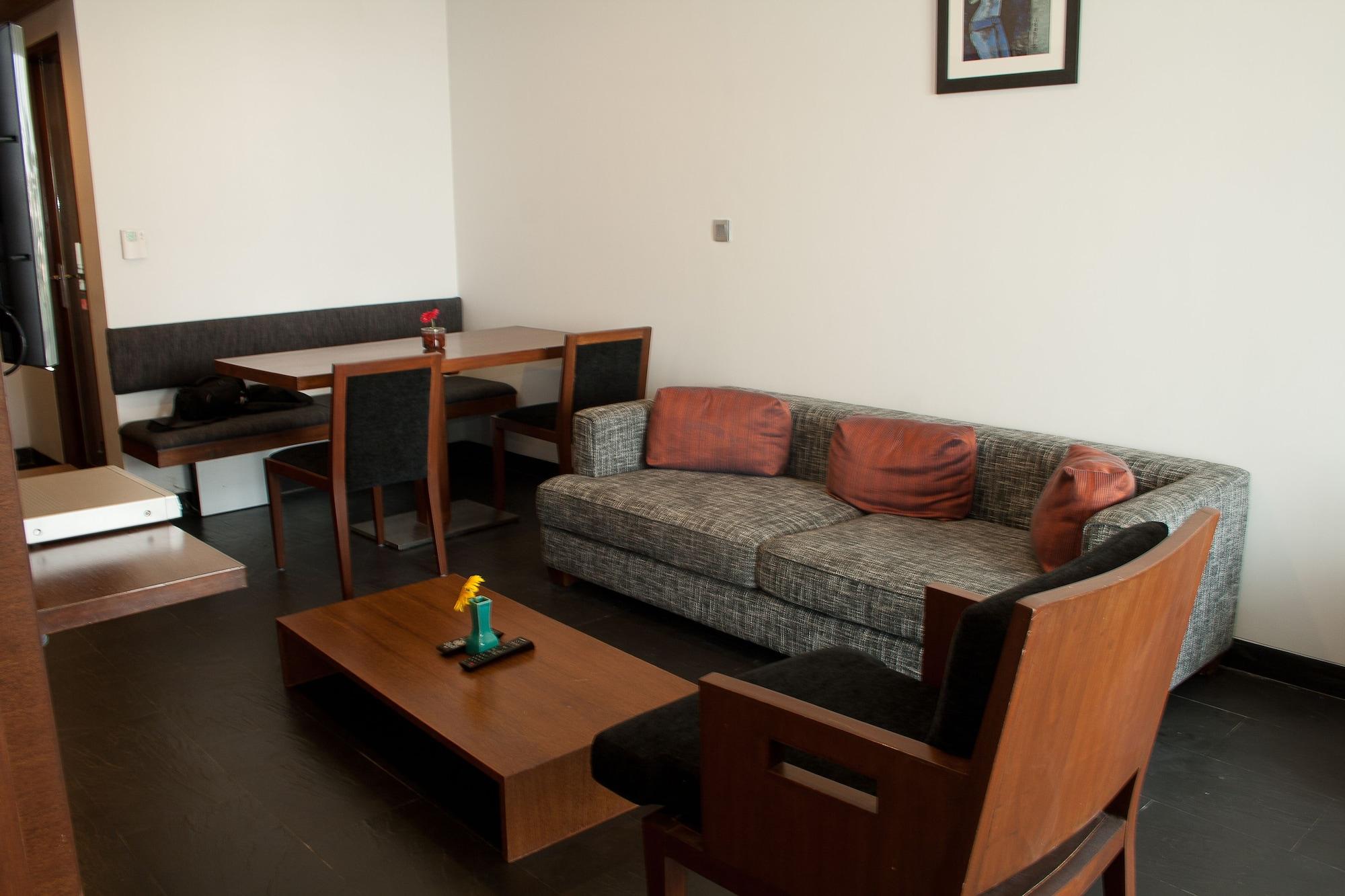 Hotel Parc Estique Pune Dış mekan fotoğraf