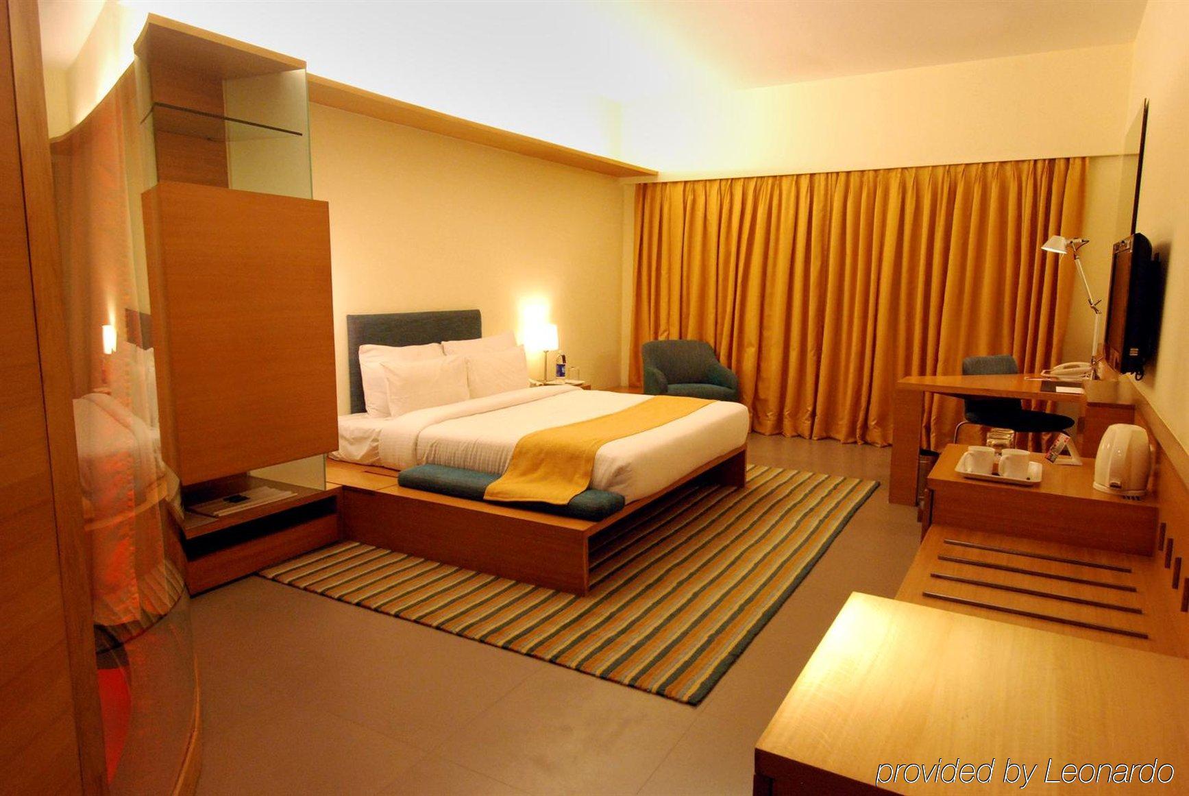 Hotel Parc Estique Pune Oda fotoğraf